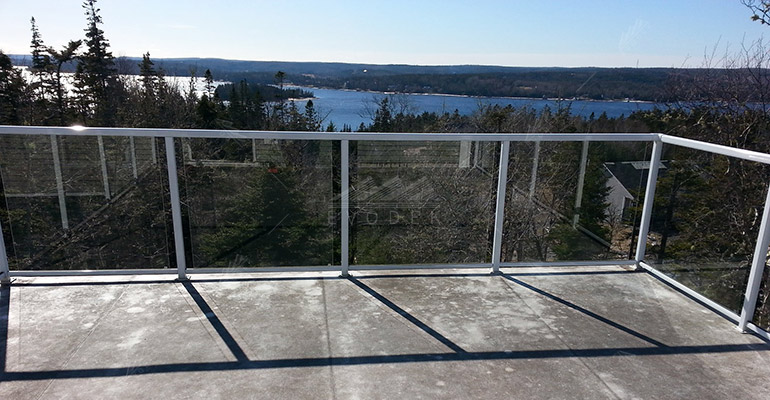 Deck railing