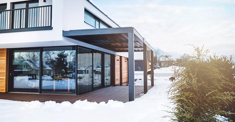 Composite Decking in Winter